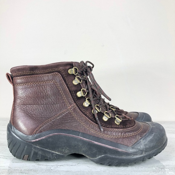 clarks waterproof boots